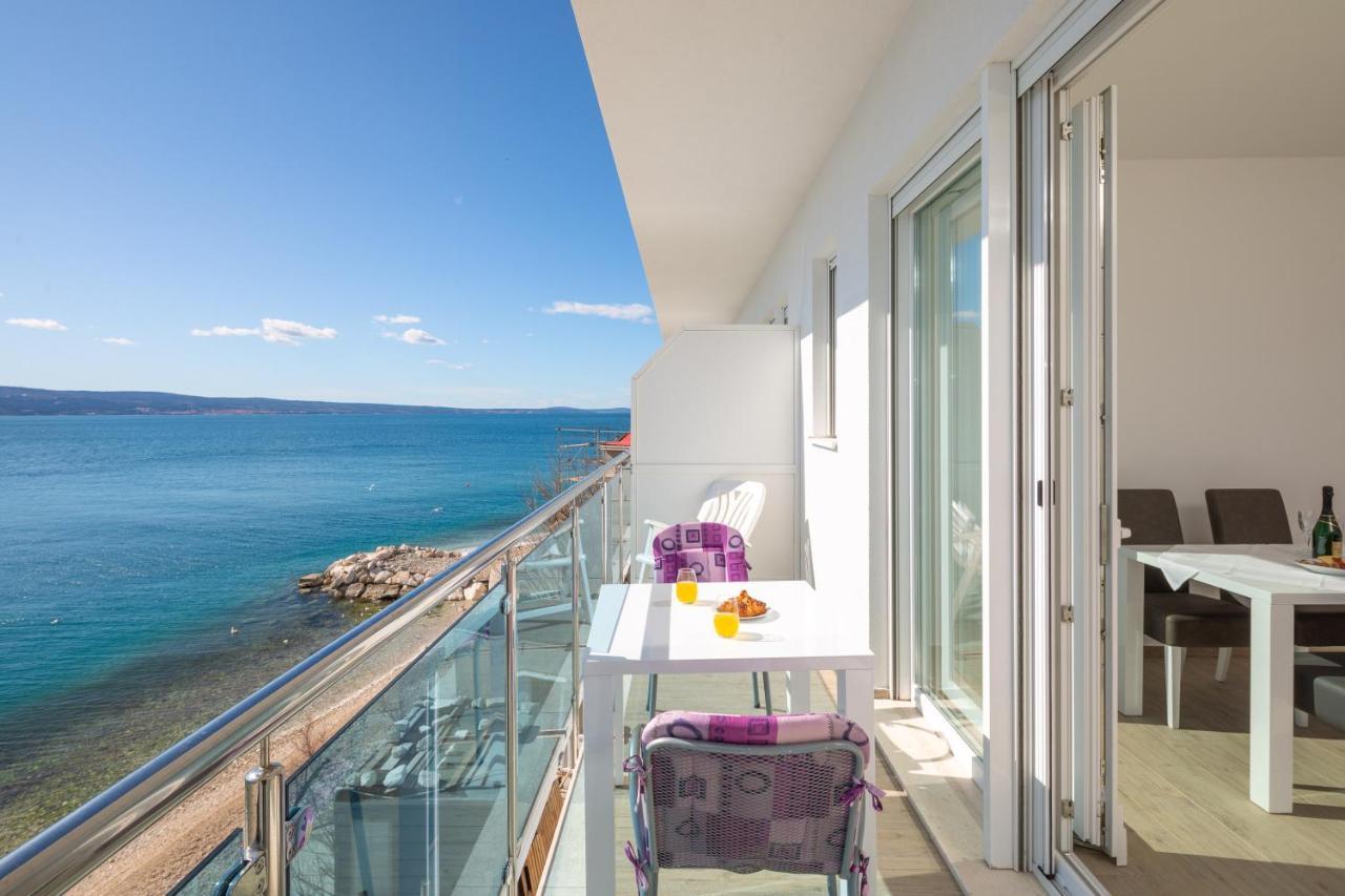 Апартаменты Absolute Beach Holidays Дуги-Рат Экстерьер фото