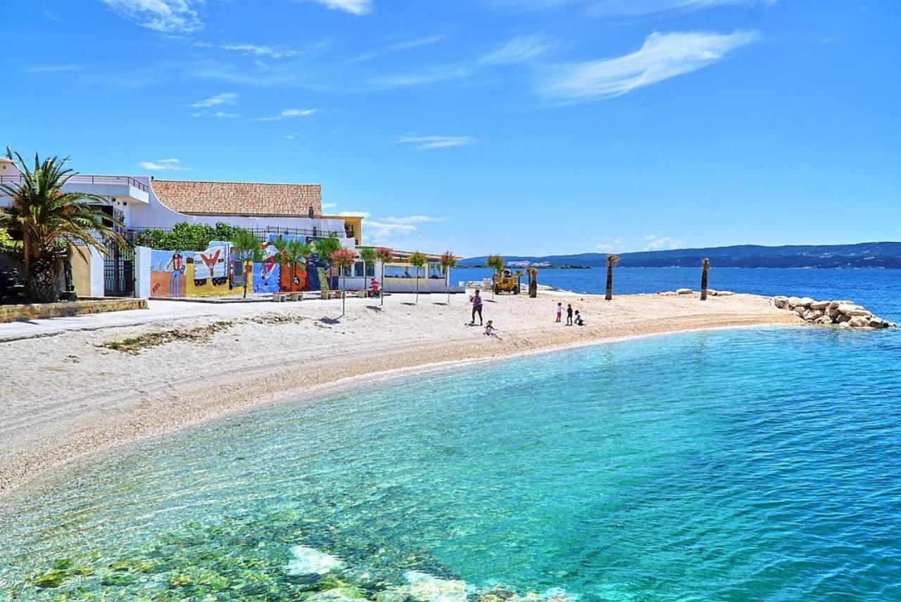 Апартаменты Absolute Beach Holidays Дуги-Рат Экстерьер фото